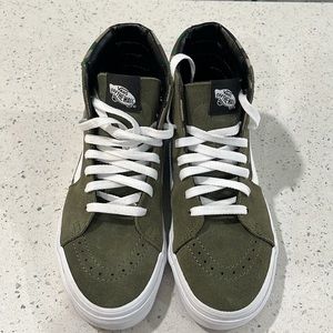 Vans Sk8-Hi Shoe Color: Camo Olive/White. Size woman’s 8, men’s 6.5